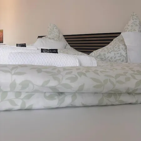 Weinberg Lounge * Eisingen (Enz)